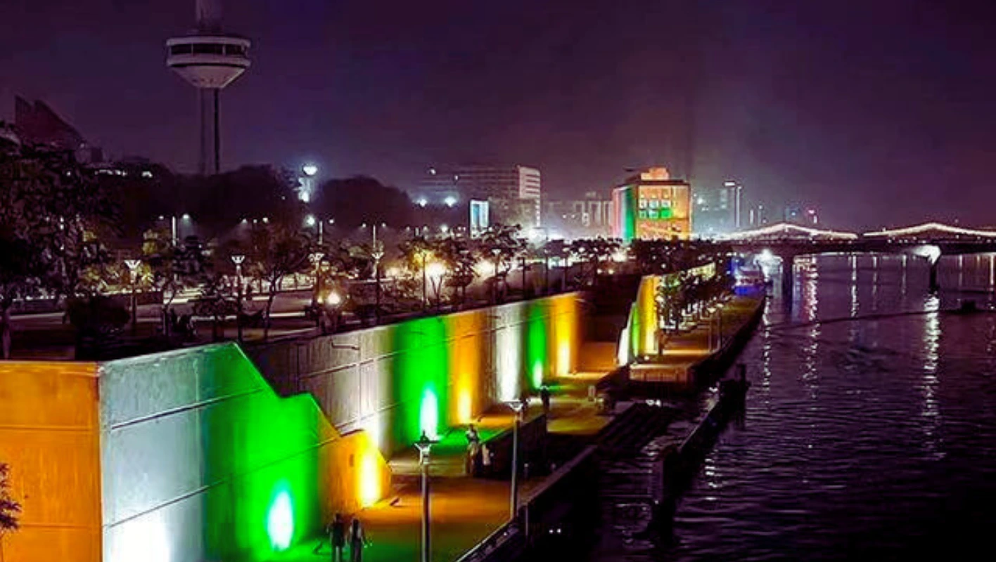 10 Ultimate Night Hangout Places in Ahmedabad 2023