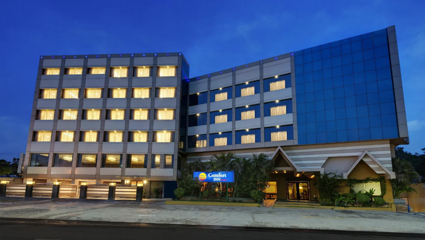 Comfort Inn Sunset 2.3 Km away from Narendra Modi Stadium